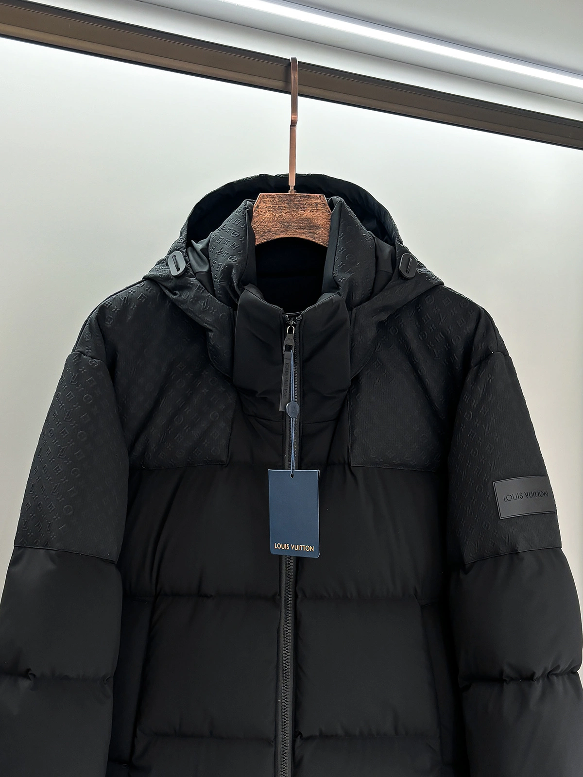 wg.luxury-- 8V Down jacket white goose down item: E-F501J1523H